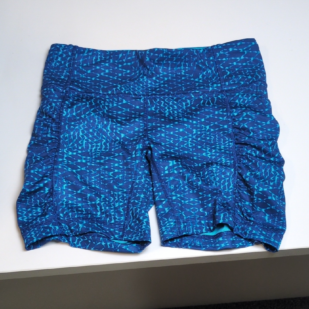 Blue Patterned Athletic Bike Shorts For Women